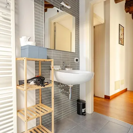 Prestige - Stile&comfort Nel Cuore Estense Apartamento *